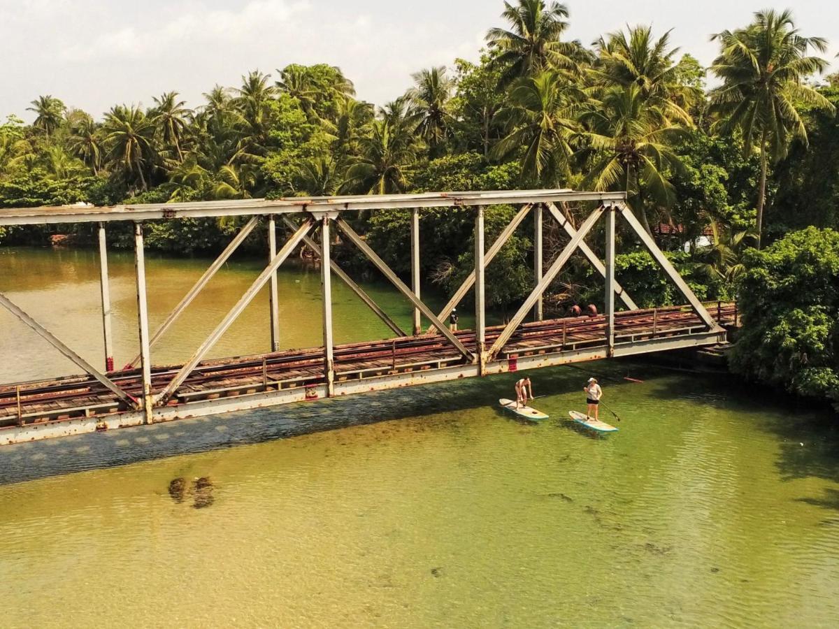 Circus Lagoon Hideaway Bed & Breakfast Dodanduwa ภายนอก รูปภาพ