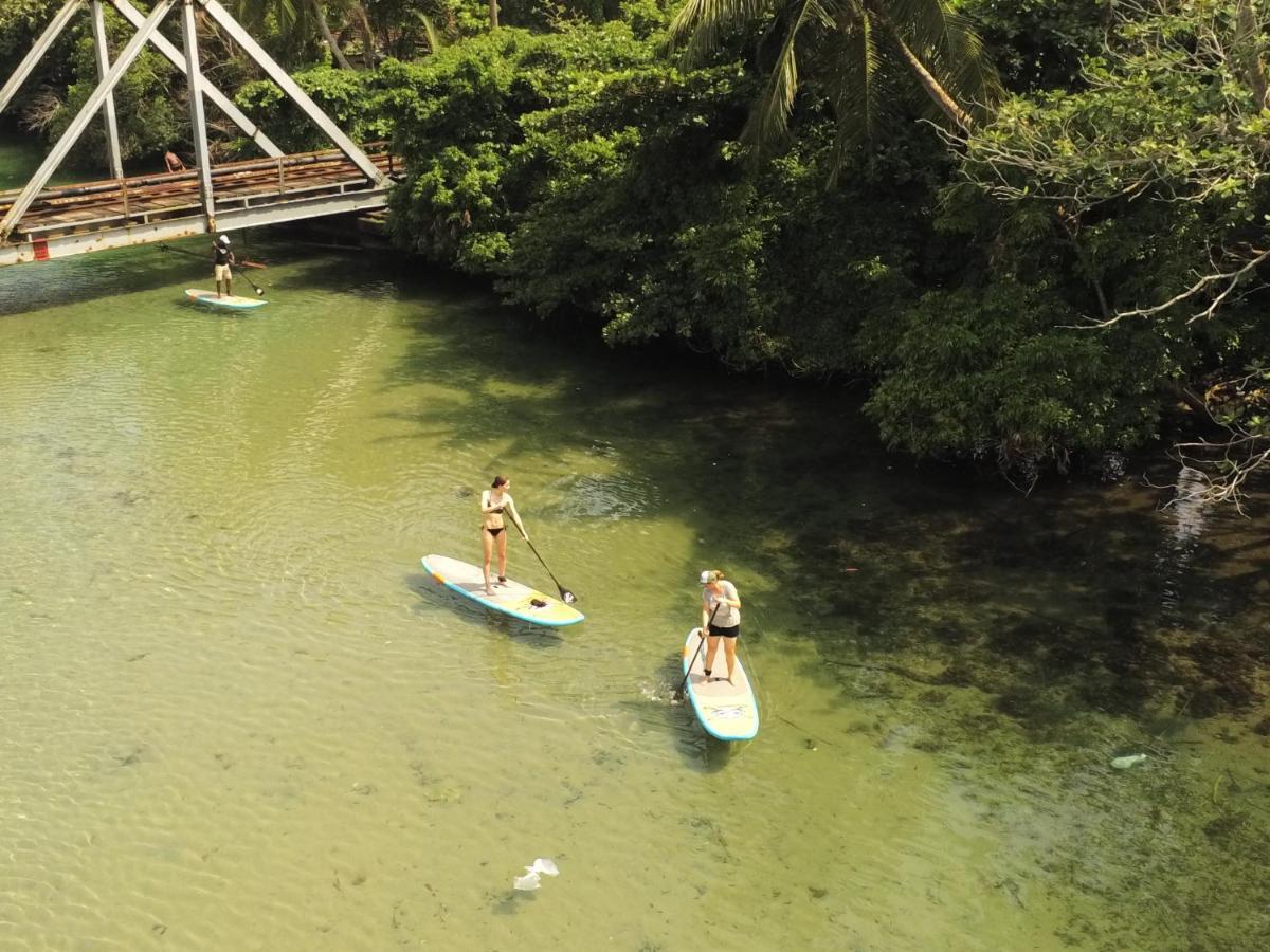 Circus Lagoon Hideaway Bed & Breakfast Dodanduwa ภายนอก รูปภาพ